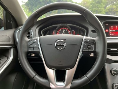 Volvo  V40 2017年 | TCBU優質車商認證聯盟