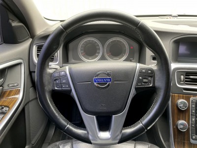 Volvo  V60 2011年 | TCBU優質車商認證聯盟