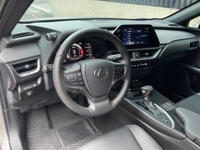 Lexus  UX 2023年 | TCBU優質車商認證聯盟