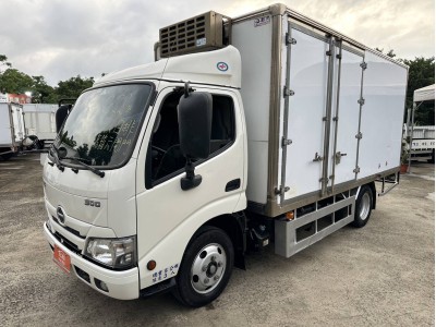 Hino 300