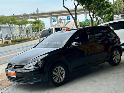 Volkswagen 福斯 Golf