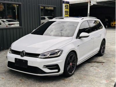 Volkswagen 福斯 Golf