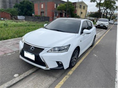 Lexus CT200H