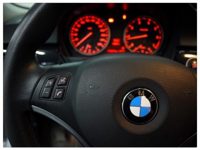 BMW/ 寶馬  3 SERIES  320i 2010年 | TCBU優質車商認證聯盟
