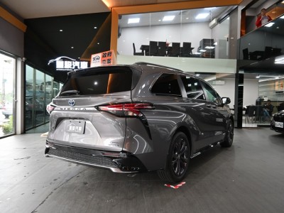 Toyota  Sienna 2021年 | TCBU優質車商認證聯盟