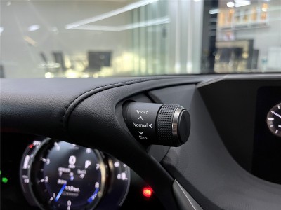 Lexus  ES 2021年 | TCBU優質車商認證聯盟