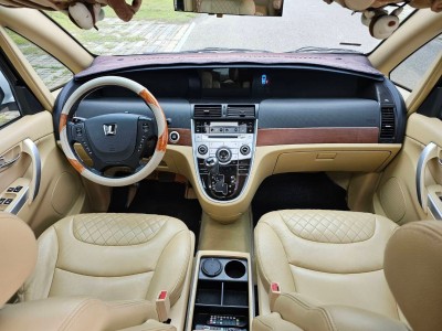 Luxgen  M7 2013年 | TCBU優質車商認證聯盟