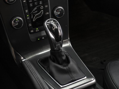 Volvo  V40 2016年 | TCBU優質車商認證聯盟
