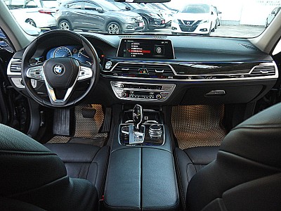 BMW/ 寶馬  7 SERIES  740Li 2017年 | TCBU優質車商認證聯盟