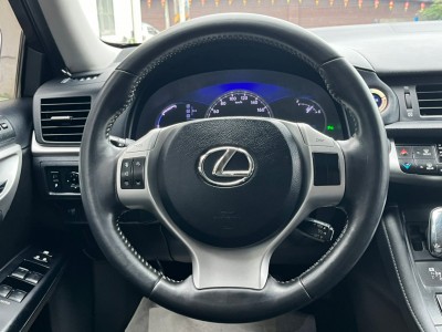 Lexus  CT200H 2012年 | TCBU優質車商認證聯盟